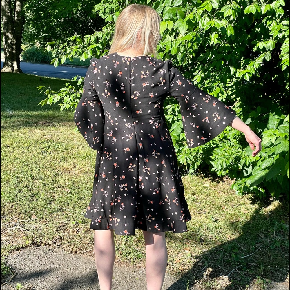 Carven Ditsy Floral Bell Sleeve Mini Dress - Picture 6 of 9